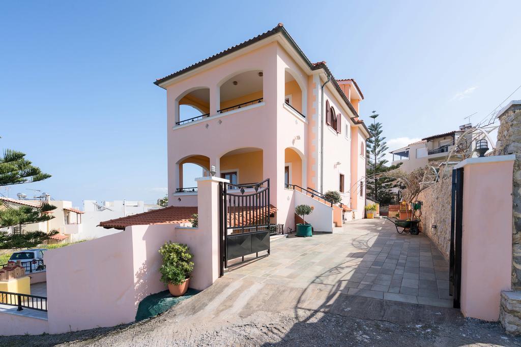 Araucaria Villa 앗시파프론 외부 사진