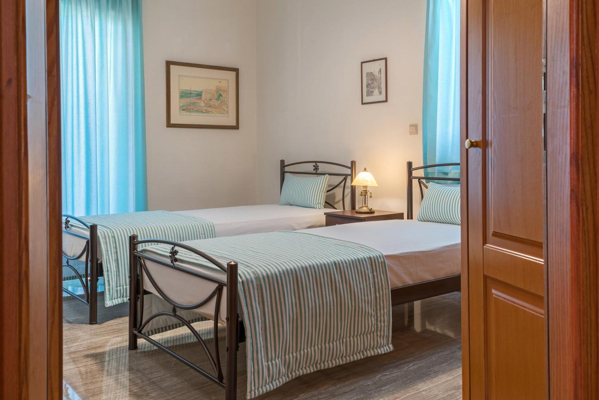 Araucaria Villa 앗시파프론 외부 사진