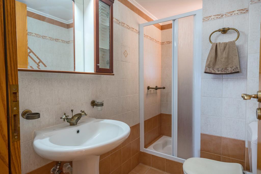 Araucaria Villa 앗시파프론 외부 사진