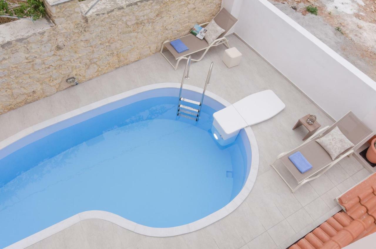 Araucaria Villa 앗시파프론 외부 사진