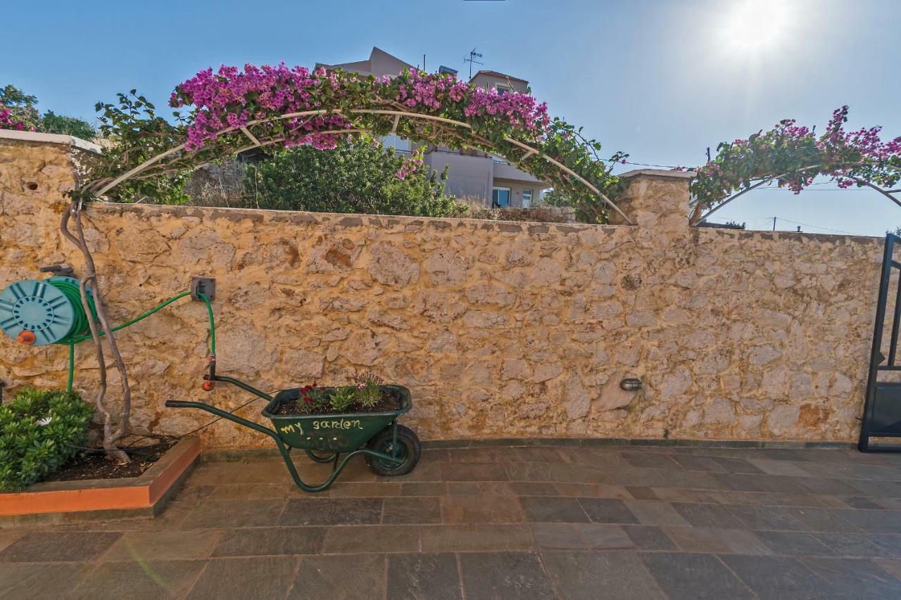Araucaria Villa 앗시파프론 외부 사진