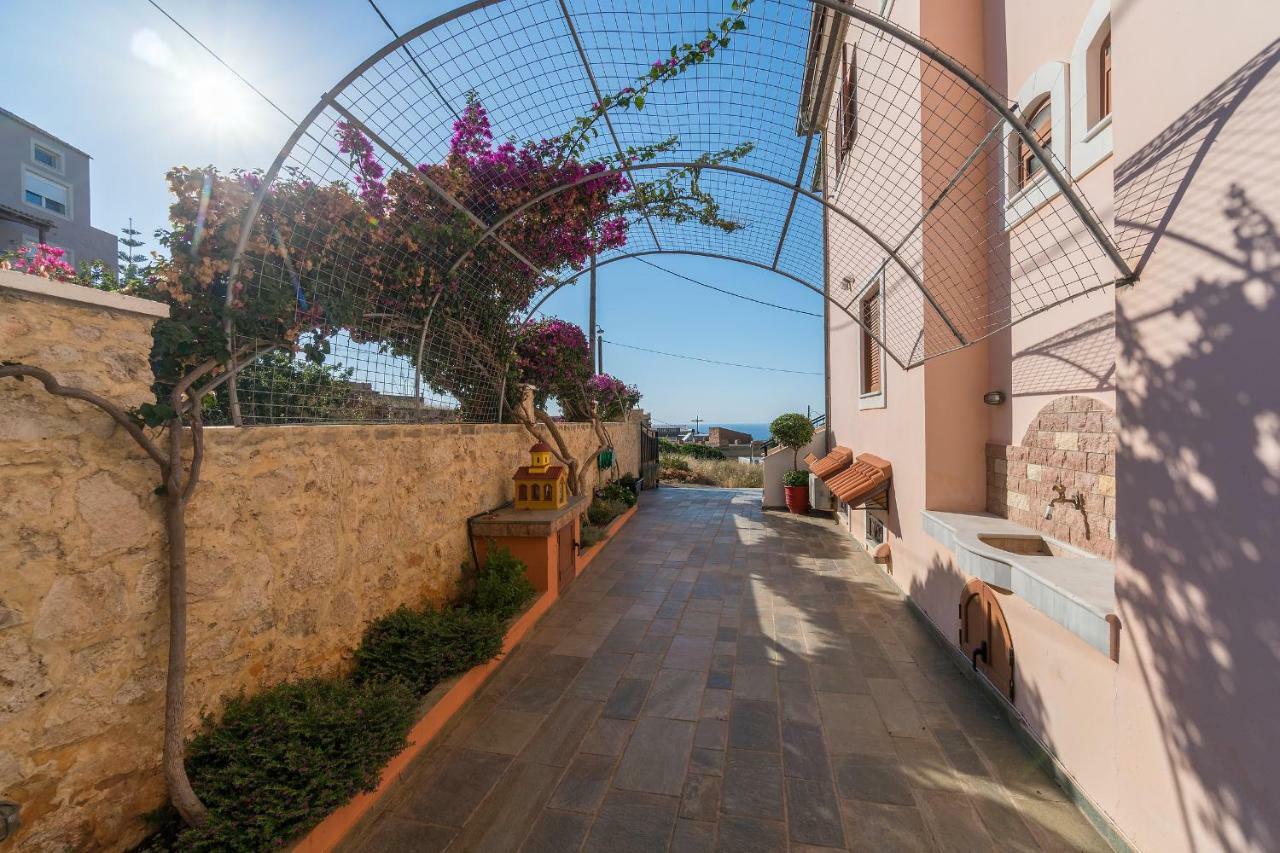 Araucaria Villa 앗시파프론 외부 사진