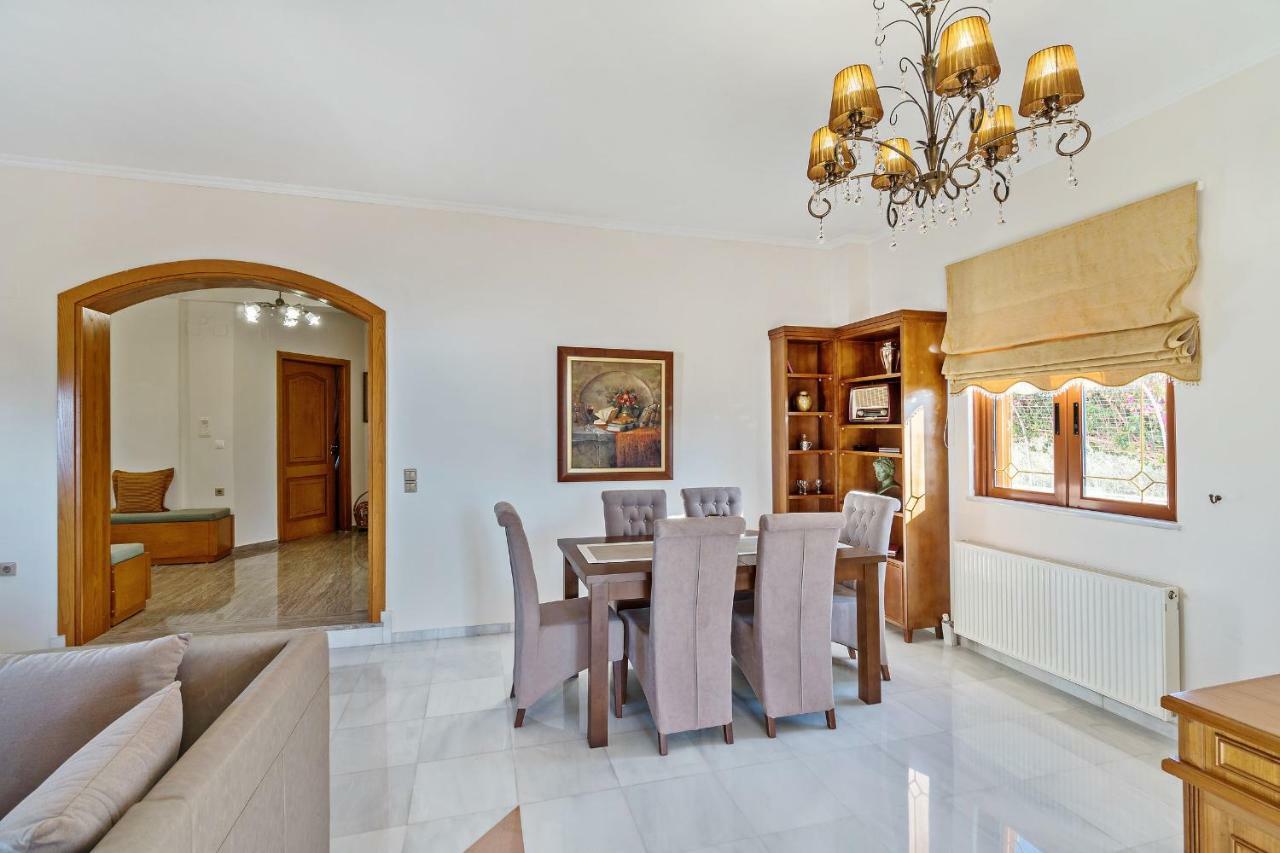 Araucaria Villa 앗시파프론 외부 사진